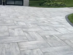 Custom interlocking stone driveway and hardscaping services by Big G Landscapes